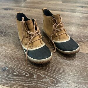 Sorel waterproof boots